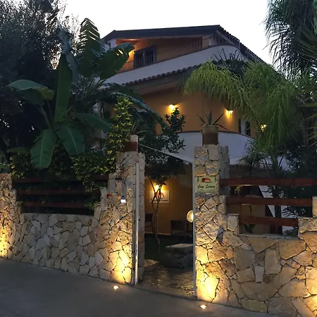 Casa Scirocco تروبيا